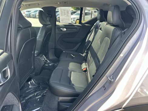 Certified 2026 Volvo XC40 B5 Ultra w/ Climate Package image 21