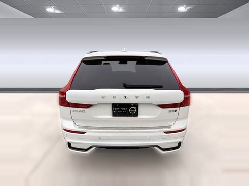 Certified 2023 Volvo XC60 B5 Plus w/ Climate Package image 10