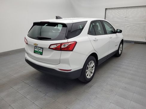 Used 2019 Chevrolet Equinox LS FWD image 9