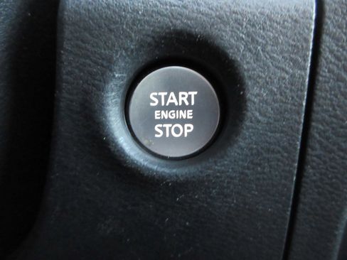 Used 2022 Nissan Frontier PRO-4X w/ Pro-4X Premium Package image 41