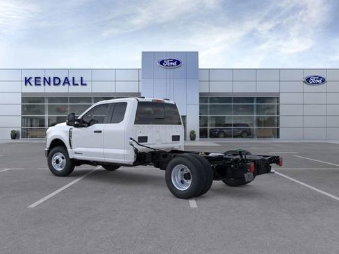 New 2025 Ford F350 XL w/ XL Chrome Package image 4