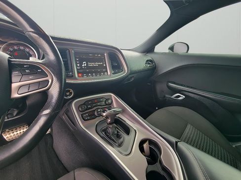 Used 2021 Dodge Challenger R/T Scat Pack w/ Dynamics Package image 17