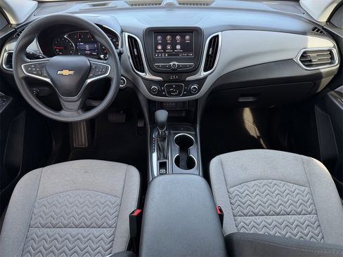 Used 2023 Chevrolet Equinox LT image 11