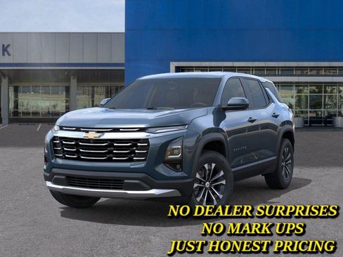 New 2026 Chevrolet Equinox LT w/ Safety and Technology Package FWD image 6