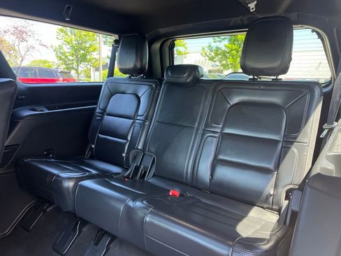 Certified 2022 Lincoln Navigator L Reserve AWD/4WD image 18