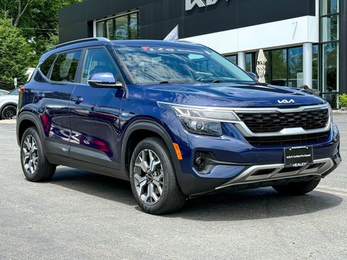 Certified 2023 Kia Seltos EX AWD/4WD image 1