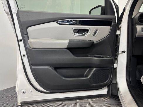 Used 2023 Honda Pilot EX-L image 16