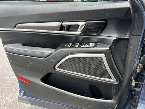Used 2023 Kia Telluride S AWD/4WD image 23