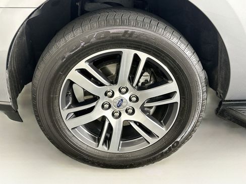 Used 2024 Ford Expedition Max XLT AWD/4WD image 11