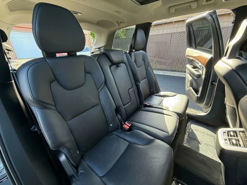 Used 2016 Volvo XC90 T6 Momentum w/ Momentum Plus Package image 26