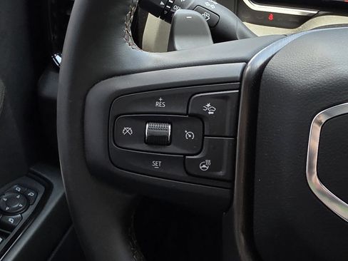 Used 2024 GMC Sierra 1500 AT4 w/ Technology Package AWD/4WD image 26