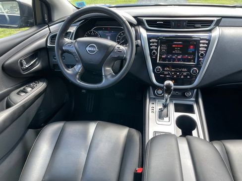 Certified 2024 Nissan Murano SV w/ SV Midnight Edition Package AWD/4WD image 11