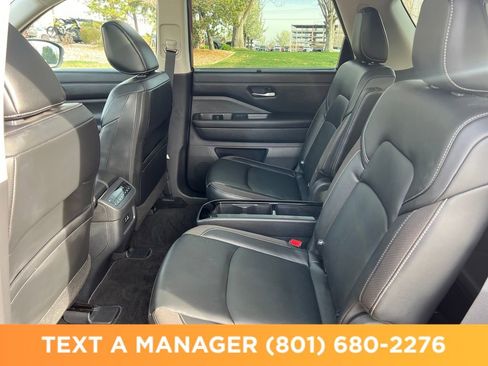 Used 2023 Nissan Pathfinder SL w/ SL Premium Package AWD/4WD image 22