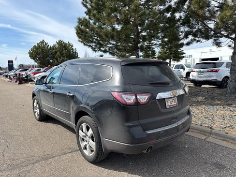 Used 2016 Chevrolet Traverse LTZ image 3
