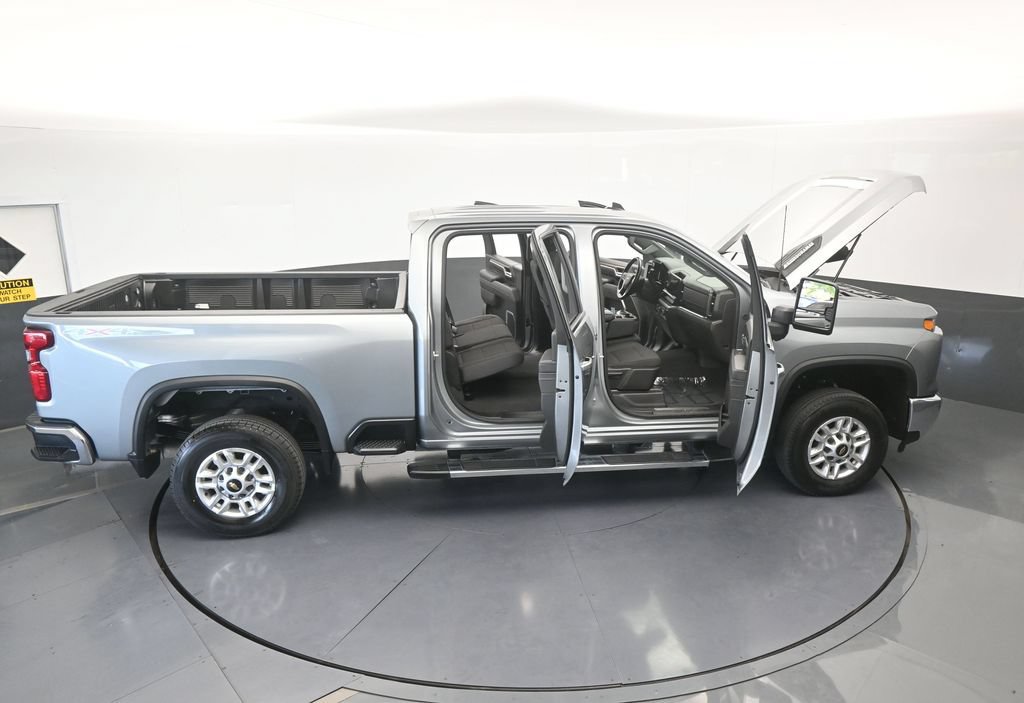 Used 2025 Chevrolet Silverado 2500 LT w/ Convenience Package AWD/4WD image 59