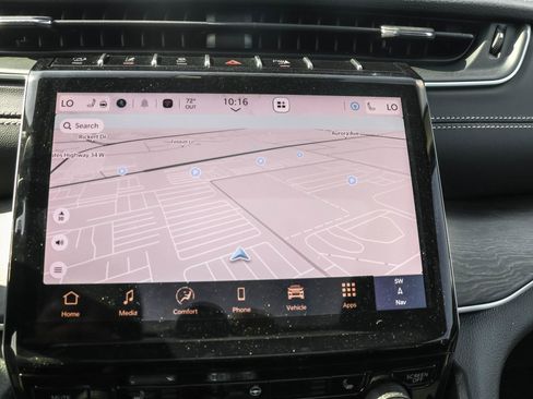 New 2025 Jeep Grand Cherokee L Limited w/ Black Appearance Package image 21