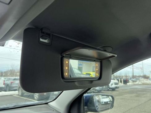 Certified 2023 Chevrolet Equinox LT image 33