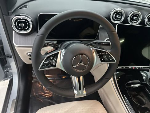 New 2026 Mercedes-Benz GLC 300 image 10