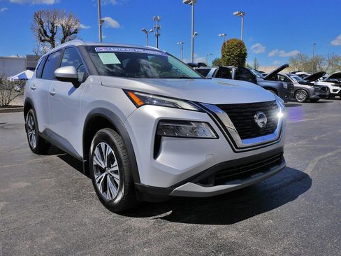 Used 2023 Nissan Rogue SV w/ SV Premium B Package image 1