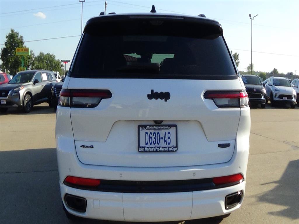 Used 2024 Jeep Grand Cherokee L Summit AWD/4WD image 7