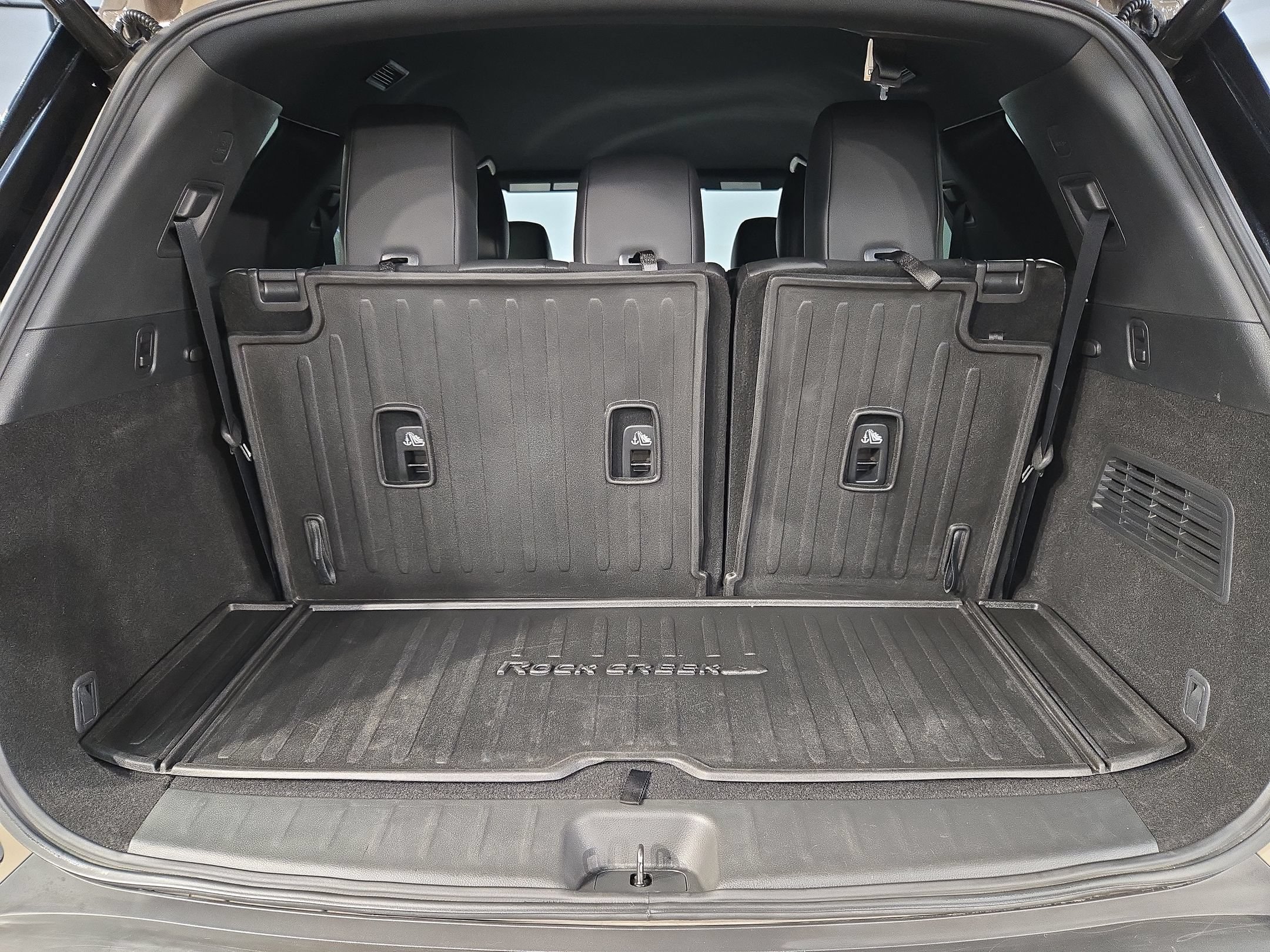 Used 2025 Nissan Pathfinder Rock Creek AWD/4WD image 18