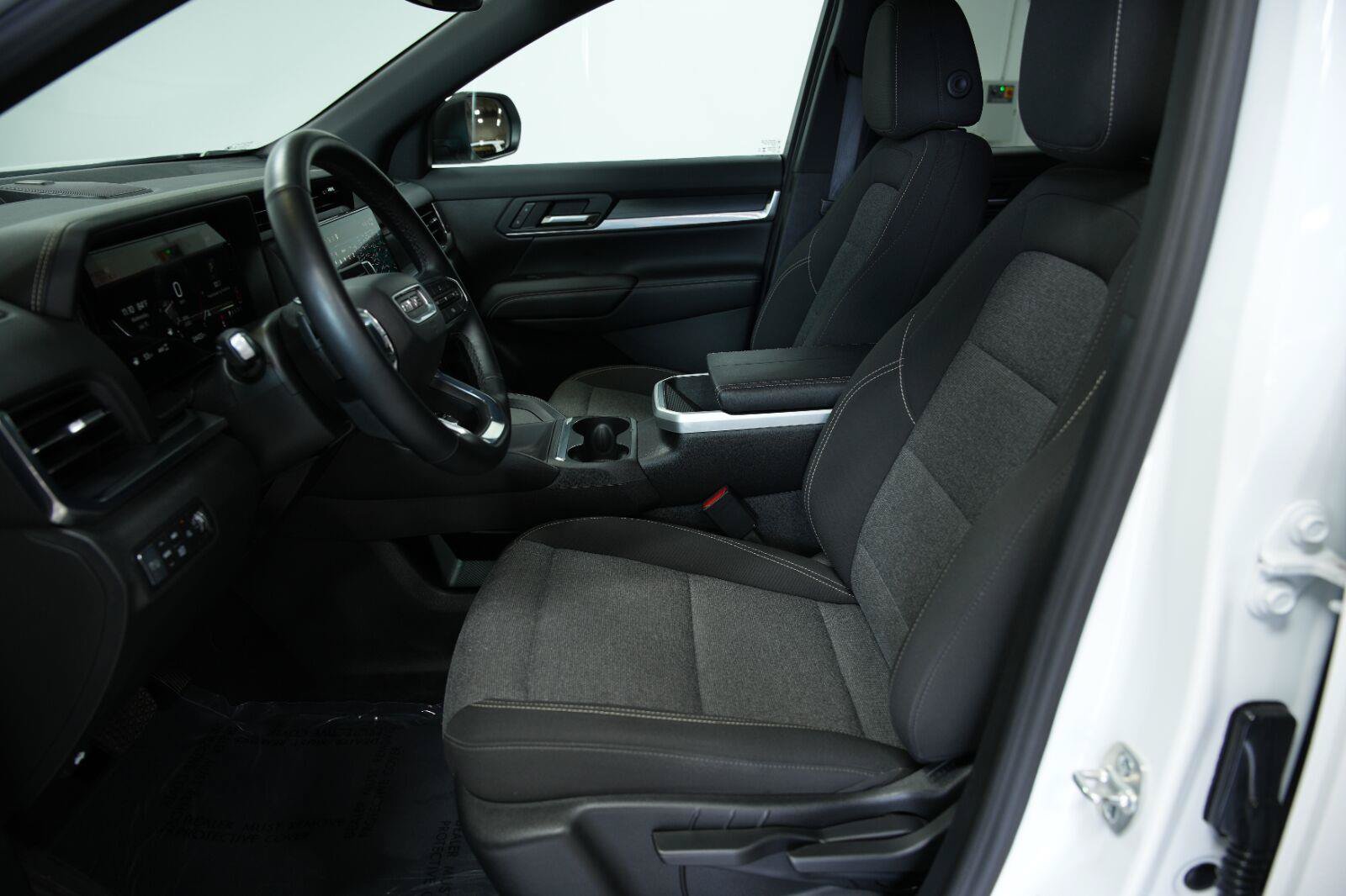 Used 2026 GMC Terrain Elevation AWD/4WD image 32