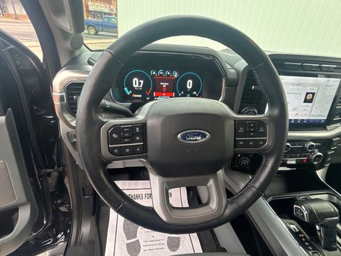 Certified 2022 Ford F150 Lariat w/ Equipment Group 502A High image 30