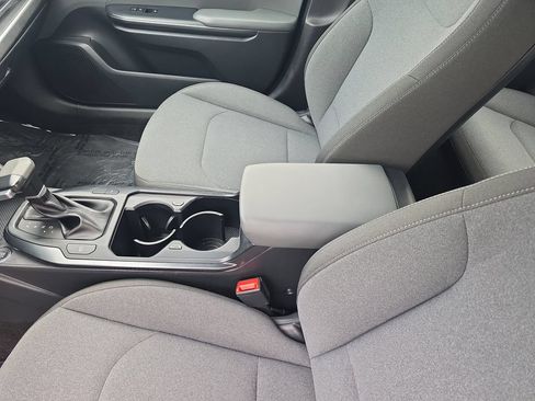 Used 2025 Kia K4 FWD image 23