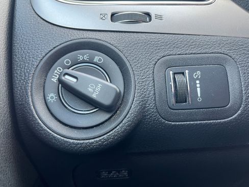 Used 2017 Dodge Journey Crossroad w/ Popular Equipment Group AWD/4WD image 19