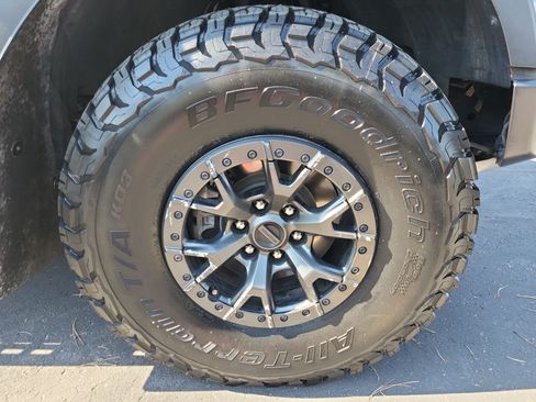 Used 2021 Ford F150 Raptor w/ Raptor 37 Performance Package AWD/4WD image 21