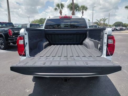 Used 2024 GMC Canyon Elevation w/ Convenience Package RWD image 12