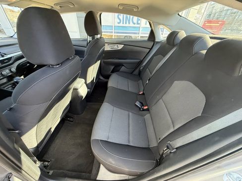 Used 2023 Kia Forte LXS image 29