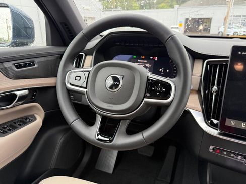 New 2026 Volvo XC90 B6 Plus w/ Protection Package Premier image 7