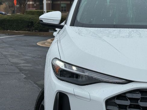 Used 2025 Audi Q5 Premium Plus w/ Premium Plus image 3