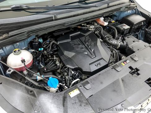 Used 2022 Kia Carnival SX Prestige image 36