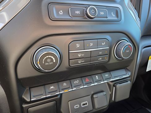 New 2026 Chevrolet Silverado 1500 Custom w/ LPO, Dark Essentials Package image 20