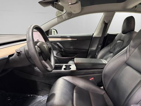 Used 2022 Tesla Model 3 Long Range image 23