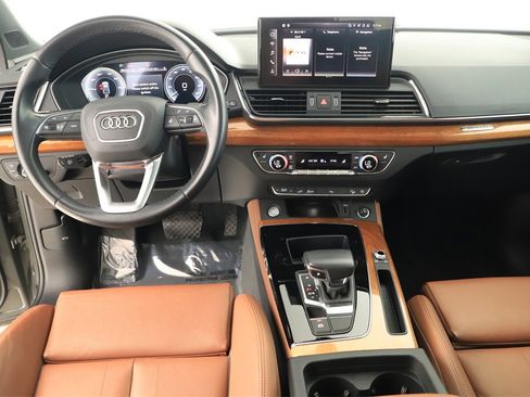 Certified 2023 Audi Q5 e Premium Plus w/ Premium Plus Package image 17