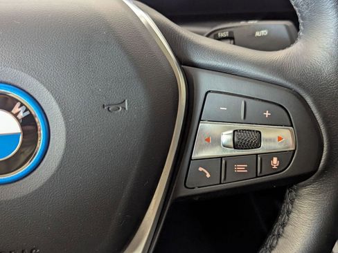 Used 2023 BMW i4 eDrive40 w/ Premium Package image 39