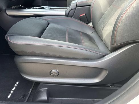 Used 2025 Mercedes-Benz GLA 250 image 17