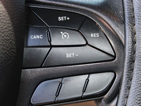 Used 2019 Dodge Durango R/T w/ Blacktop Package RWD image 26