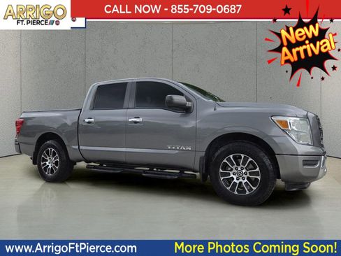 Used 2021 Nissan Titan SV RWD image 1