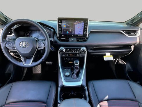Used 2022 Toyota RAV4 XSE w/ Weather Package AWD/4WD image 16