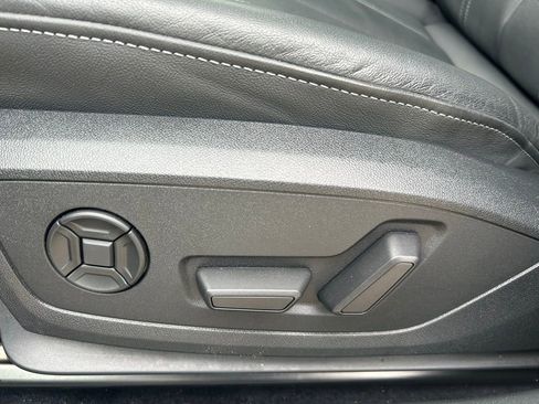 Used 2023 Audi Q4 e-tron Premium Plus w/ Premium Plus image 53