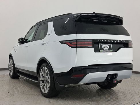 New 2026 Land Rover Discovery Limited Edition image 3