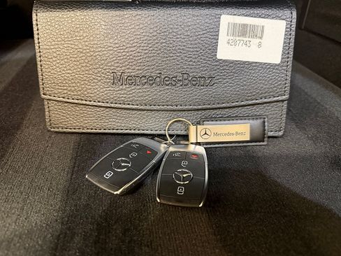 Certified 2025 Mercedes-Benz GLA 250 image 25