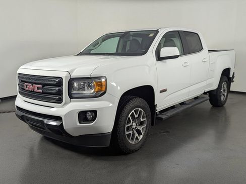 Used 2020 GMC Canyon Denali image 4