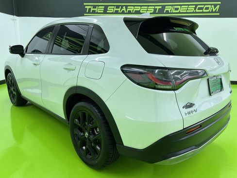Used 2023 Honda HR-V Sport image 7