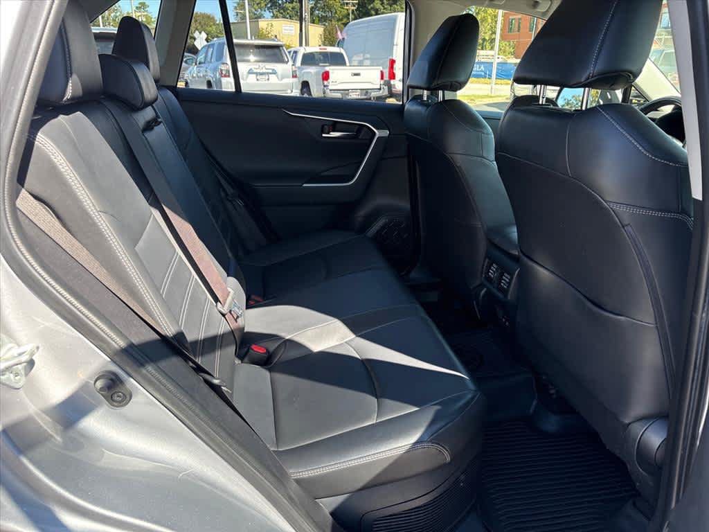 Used 2019 Toyota RAV4 Limited AWD/4WD image 7