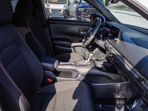 Used 2024 Honda HR-V Sport image 19